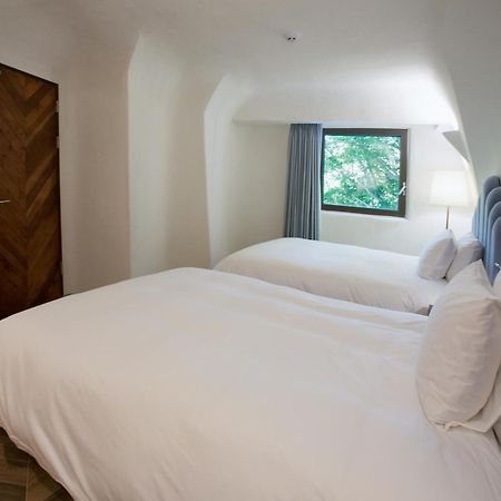 Ecoland Hotel Jeju Exterior photo