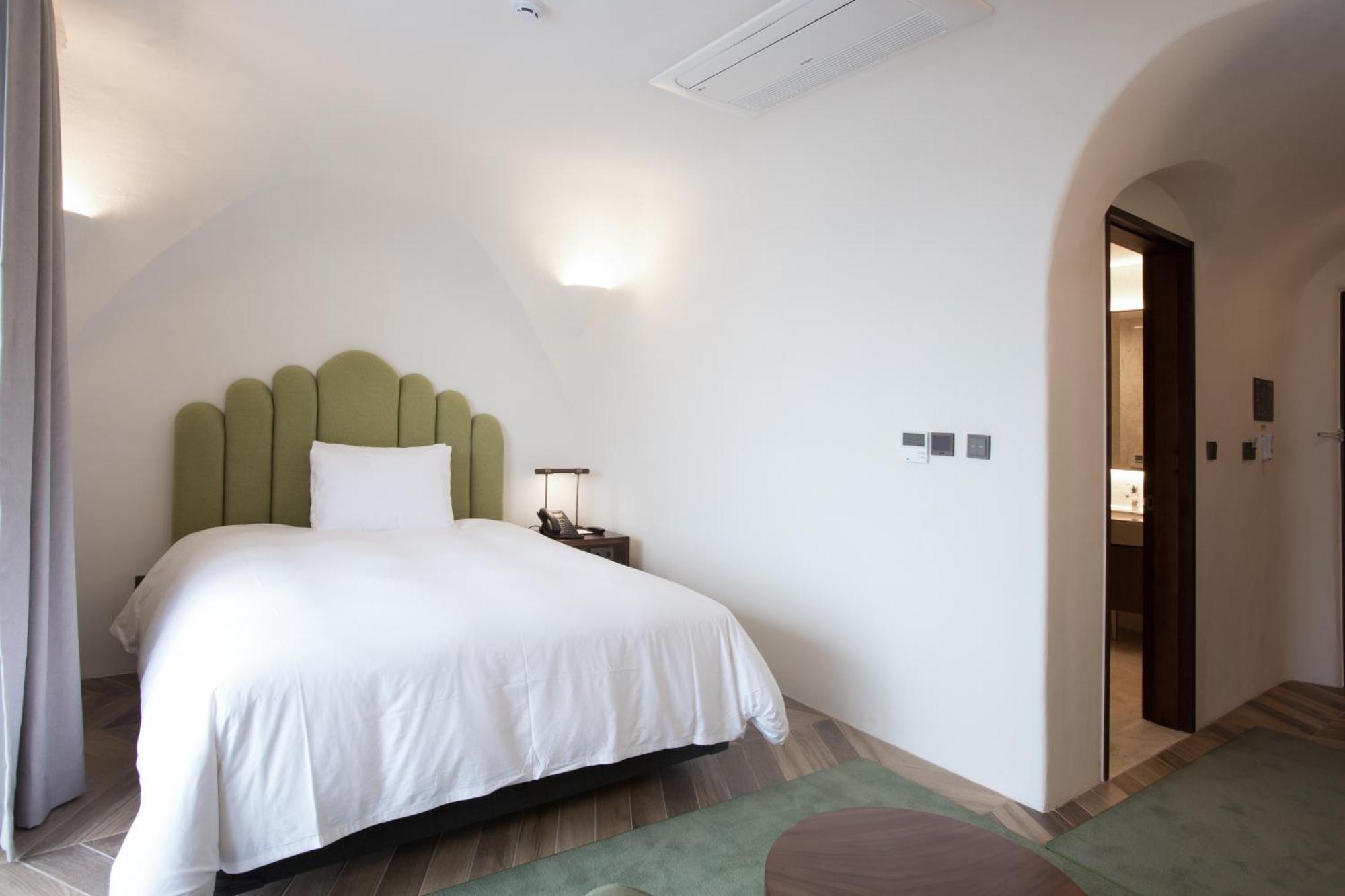 Ecoland Hotel Jeju Exterior photo