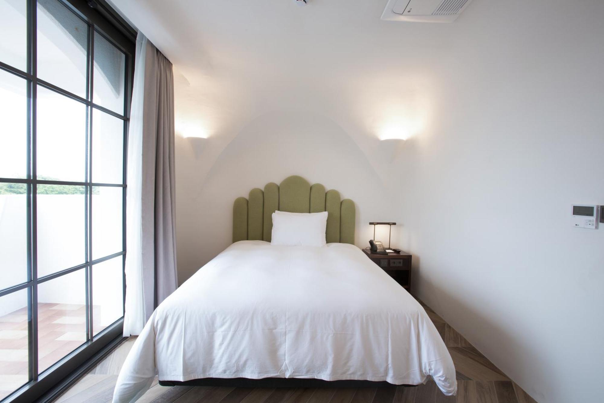 Ecoland Hotel Jeju Exterior photo
